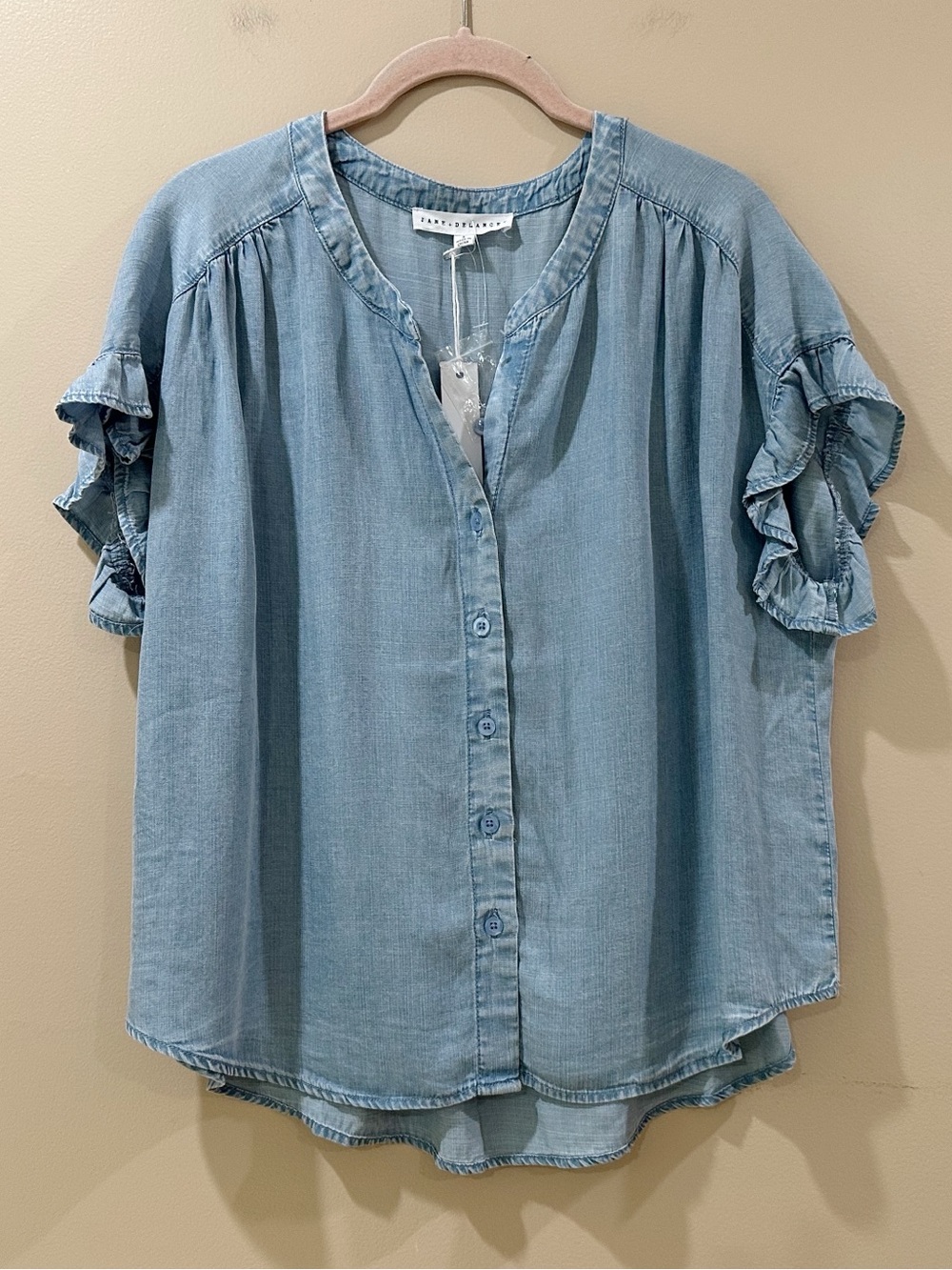 NWT Jane + Delancey Light Wash Denim Button Down Top Flutter Cap Sleeve Women S